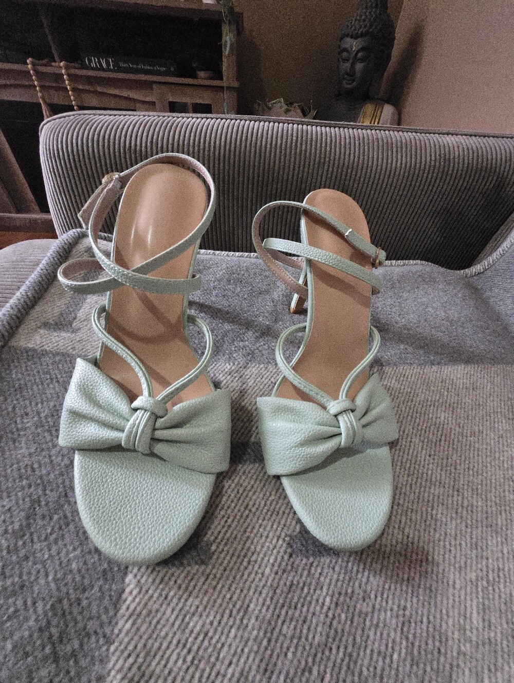 Strappy Bow Front Women's Heeled Sandals in Mint Cobbled Leather